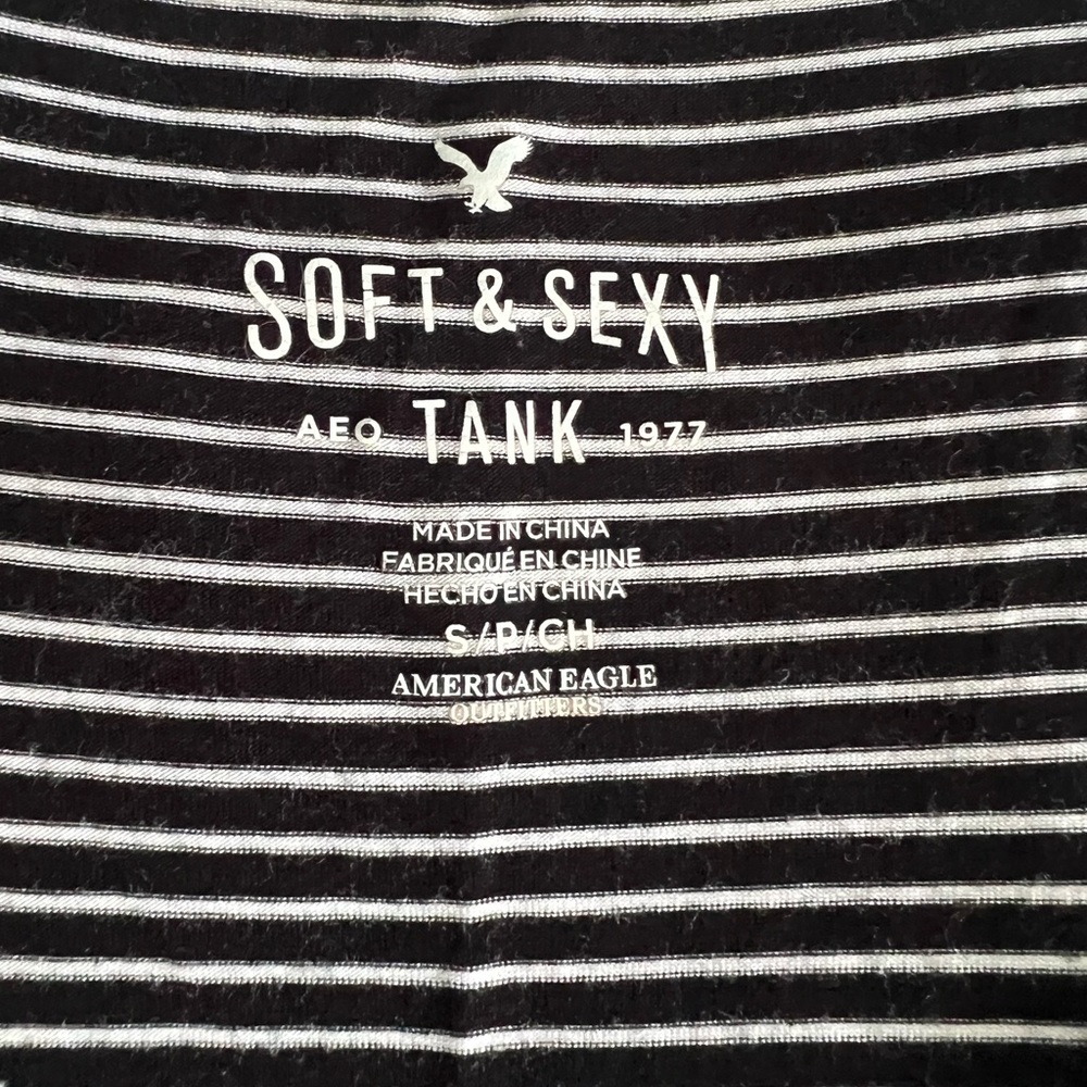 American Eagle Striped Black and White Floral Embroidered Women's Top Sz Small - Picture 2 of 9